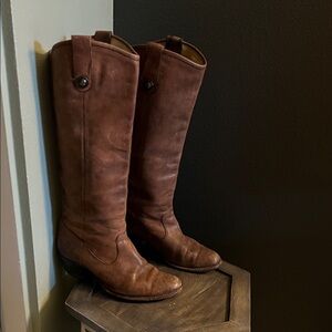 🛑 1 hour sale. Frye, size 7, tall brown Rustic Leather Boots